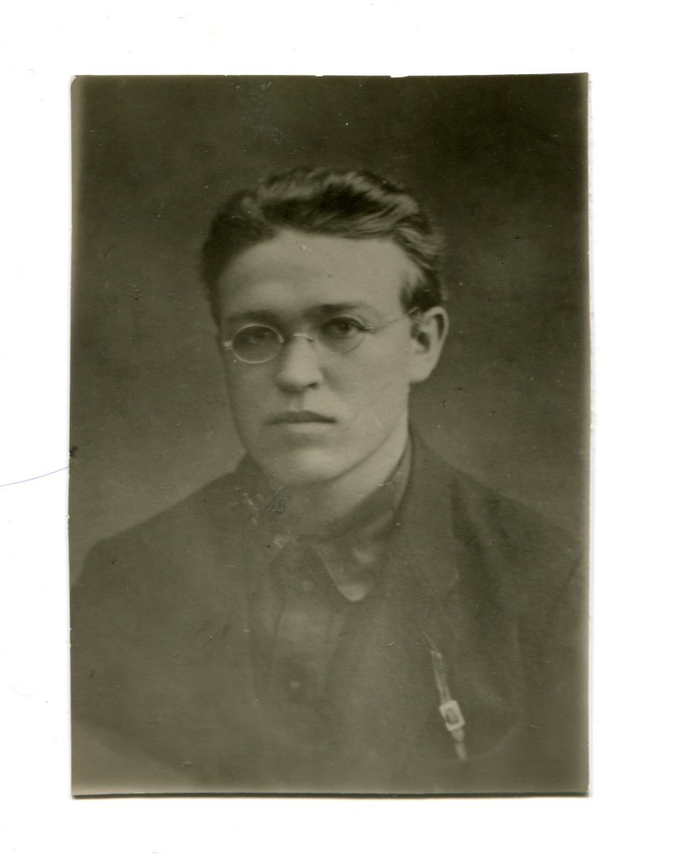  8 Иулиан 1909 г. р.